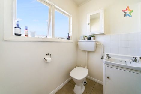 Photo of property in 1/1079 High Street, Taita, Lower Hutt, 5011