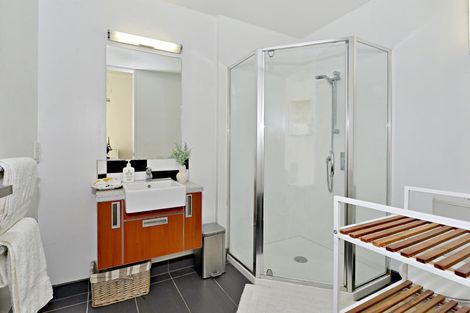 Photo of property in 4/6 Victoria Street, Ebdentown, Upper Hutt, 5018