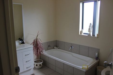 Photo of property in 87 Rathmar Drive, Manurewa, Auckland, 2105