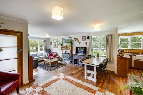 Photo of property in 1447 Ridgemount Road, Tutira, Napier, 4188