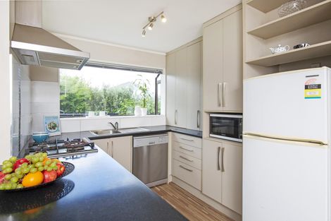 Photo of property in 2/13 De Quincey Terrace, Highland Park, Auckland, 2010