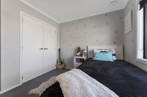 Photo of property in 1 Wescombe Grove, Feilding, 4702