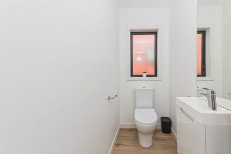 Photo of property in 56 Jane Maree Road, Kumeu, 0810