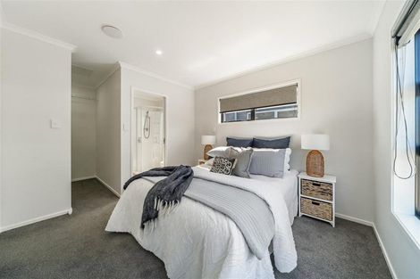 Photo of property in 34 Te Kaeaea Crescent, Wallaceville, Upper Hutt, 5018