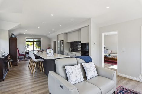 Photo of property in 176 Milne Drive, Paraparaumu, 5032