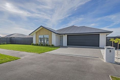Photo of property in 3 Letitia Street, Burwood, Christchurch, 8083