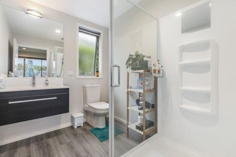 Photo of property in 126 Oteki Park Drive, Welcome Bay, Tauranga, 3112