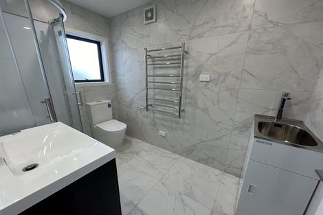 Photo of property in 338 Triangle Road, Massey, Auckland, 0614