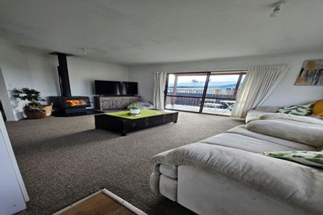 Photo of property in 16 Malcolm Street, Martinborough, 5711