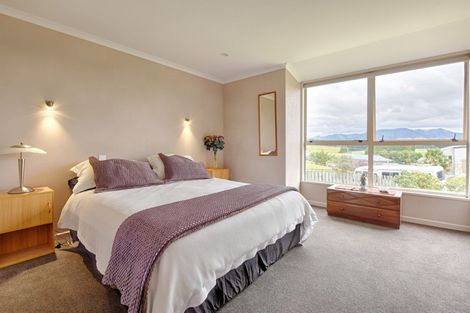 Photo of property in 15 Aotea Crescent, Gore, 9710