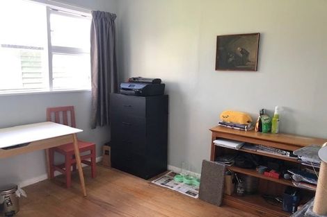 Photo of property in 15 Woodward Street East, Featherston, 5710