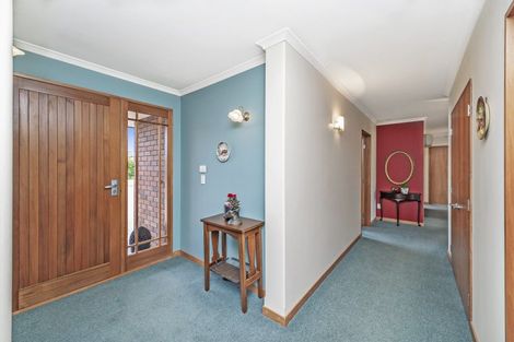 Photo of property in 21 Churchlea Place, Darfield, 7510