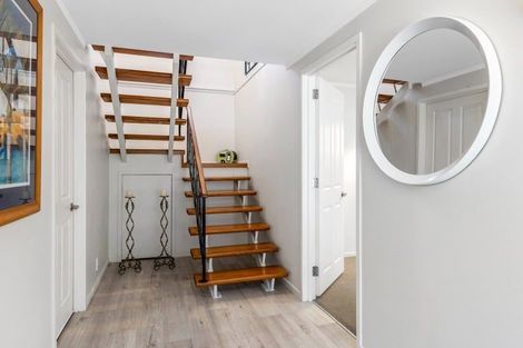 Photo of property in 2/4 Beacholm Road, Takapuna, Auckland, 0622