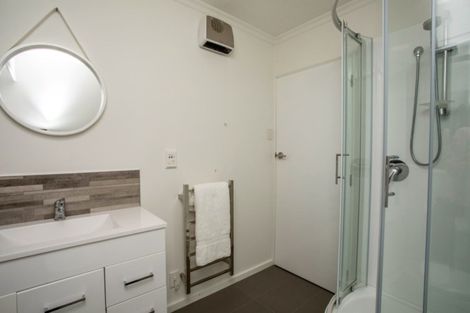 Photo of property in 32 Durham Street, Winton, 9720