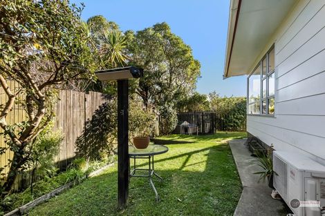 Photo of property in 14b Oakleigh Street, Maungaraki, Lower Hutt, 5010