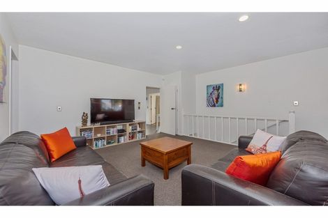 Photo of property in 8 Castaway Place, Gulf Harbour, Whangaparaoa, 0930