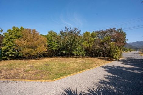 Photo of property in 51 Waite Street, Featherston, 5710