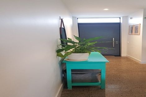 Photo of property in 14 Cochrane Road, Hobsonville, Auckland, 0616