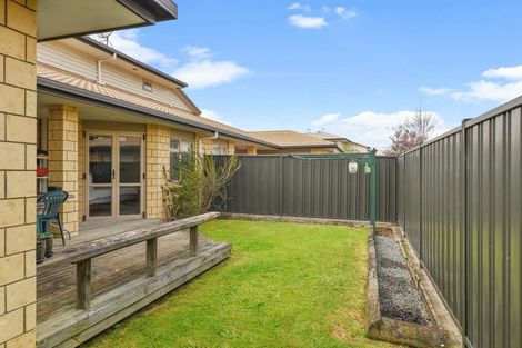 Photo of property in 41/64 Kawaha Point Road, Kawaha Point, Rotorua, 3010