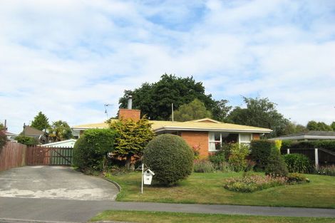 Photo of property in 28 Yardley Street, Avonhead, Christchurch, 8042