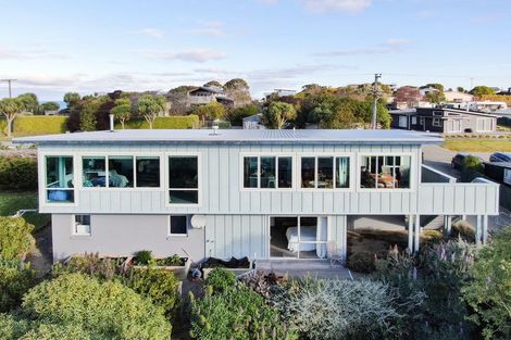 Photo of property in 8a Magdala Street, Kakanui, Oamaru, 9495