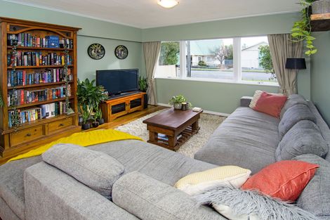Photo of property in 2 Totara Street, Lansdowne, Masterton, 5810