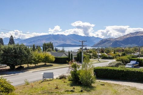 Photo of property in 97 Beacon Point Road, Wanaka, 9305