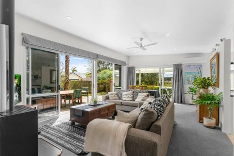 Photo of property in 25 Shoemaker Road, Waipu, 0510