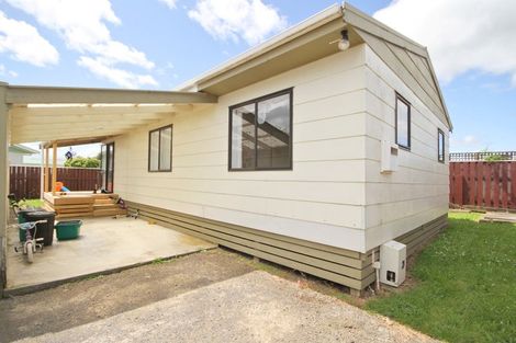 Photo of property in 13a Adkin Avenue, Levin, 5510