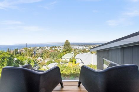 Photo of property in 2 Cobden Road, Bluff Hill, Napier, 4110