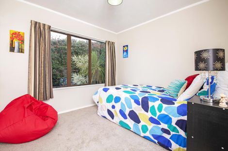 Photo of property in 2/13 De Quincey Terrace, Highland Park, Auckland, 2010