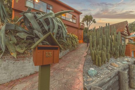 Photo of property in 13 Hawkhurst Road, Lyttelton, 8082