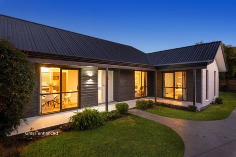 Photo of property in 20 Rearsby Drive, Halswell, Christchurch, 8025