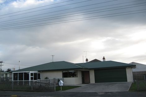 Photo of property in 10 Lanark Street, Balclutha, 9230