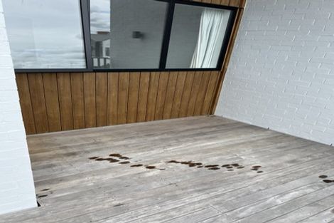 Photo of property in 12/1 Genevieve Lane, Hobsonville, Auckland, 0616