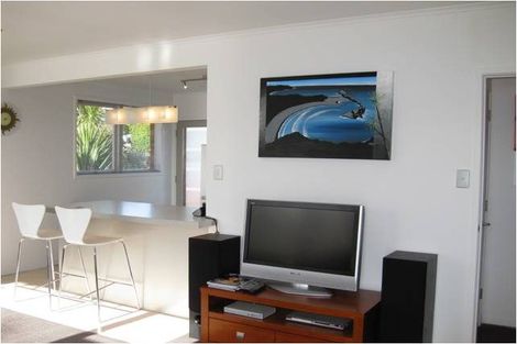 Photo of property in 2/48 Gordon Avenue, Milford, Auckland, 0620