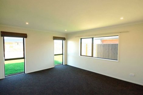 Photo of property in 33 Ragley Way, Rolleston, 7615