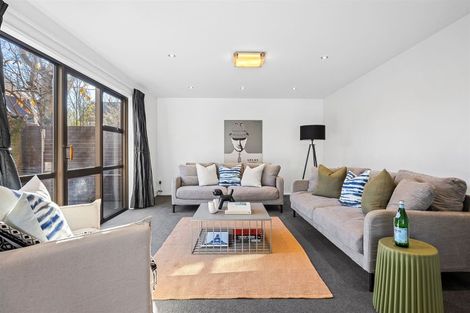 Photo of property in 1/278 Memorial Avenue, Burnside, Christchurch, 8053