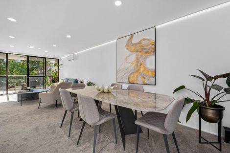 Photo of property in 1c/175 Hurstmere Road, Takapuna, Auckland, 0622