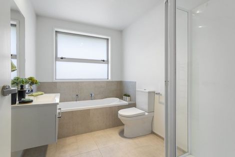 Photo of property in 79 Te Wharo Drive, Papamoa, 3118