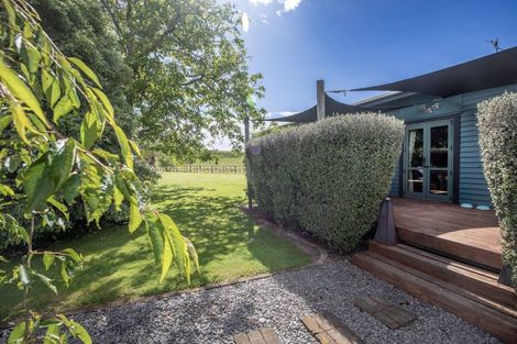 Photo of property in 978 Pourerere Road, Omakere, Waipawa, 4271