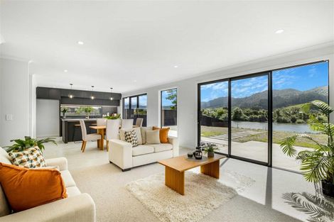 Photo of property in 92 Great South Road, Taupiri, 3721