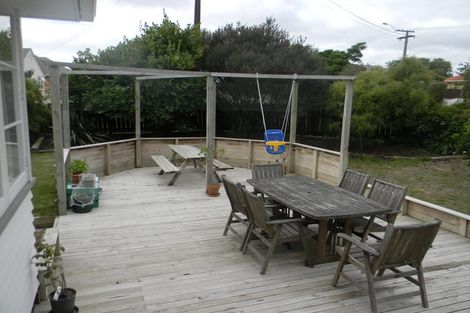 Photo of property in 27 Bowater Place, Manurewa, Auckland, 2102