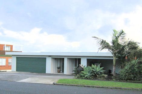Photo of property in 1/63a Waller Avenue, Bucklands Beach, Auckland, 2012