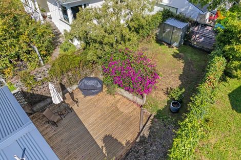 Photo of property in 10 Crawford Grove, Naenae, Lower Hutt, 5011