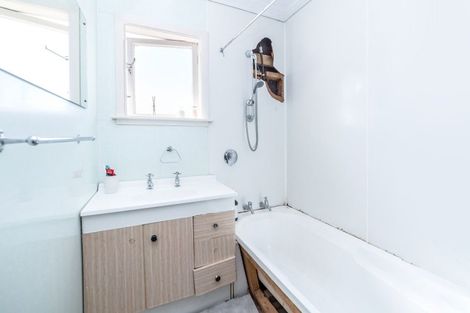 Photo of property in 61 Lincoln Road, Carterton, 5713