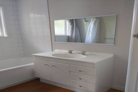 Photo of property in 1/5 Newbridge Place, Ilam, Christchurch, 8041