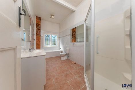 Photo of property in 4 Rattray Street, Devonport, Auckland, 0624