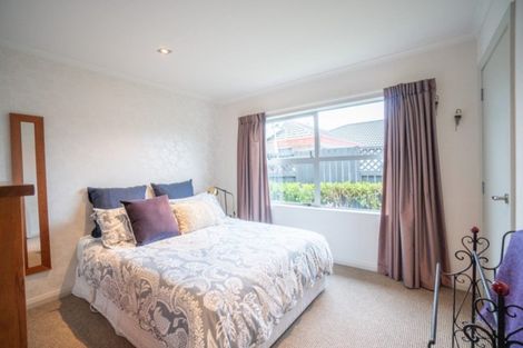 Photo of property in 81 Pacific Drive, Fitzherbert, Palmerston North, 4410