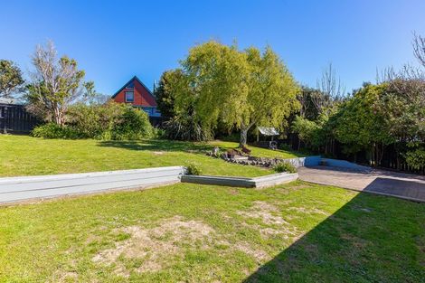Photo of property in 25 James Cook Drive, Whitby, Porirua, 5024